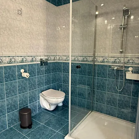 Spring House Apartment *